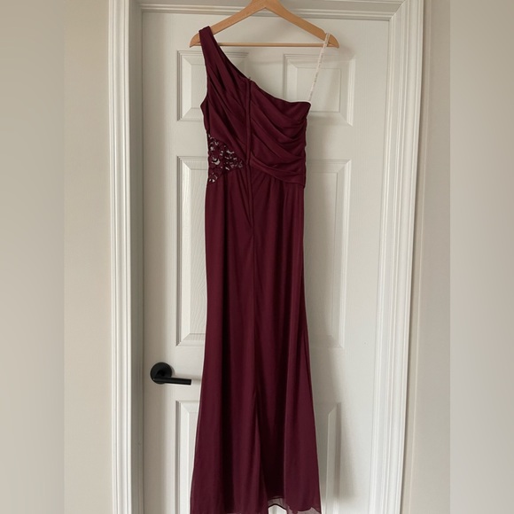 David’s Bridal one-shoulder mesh dress with lace inset, in Wine, Size 4 - Picture 3 of 4